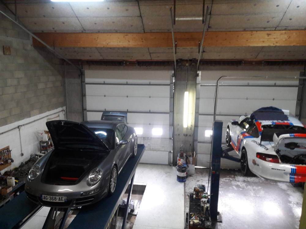 Réalisation garage porsche pont élévateur